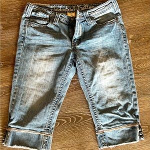 Industrial Cotton Denim Pedal Pusher Capri 9 low rise light wash